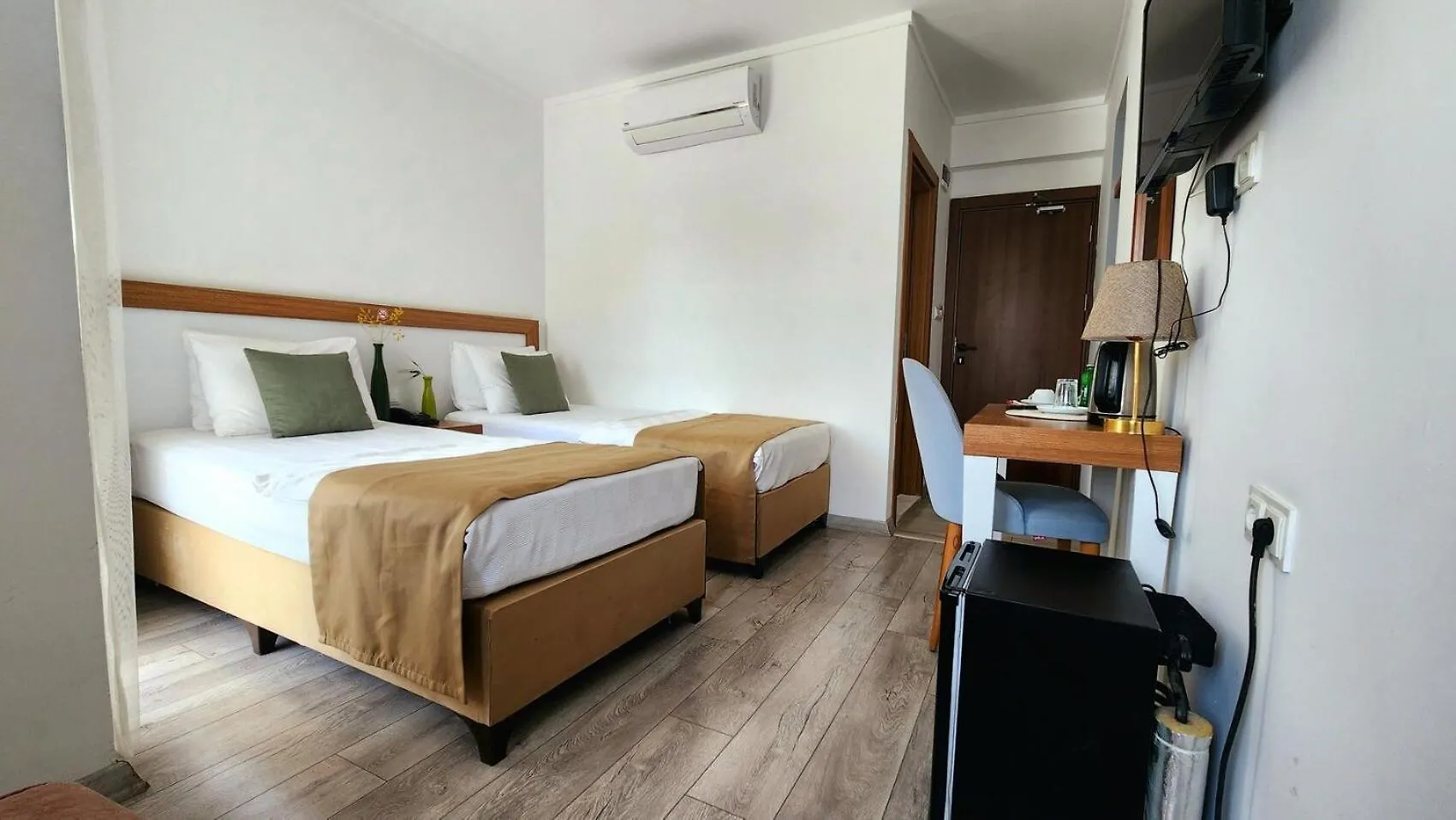 Karden Otel Antalya 4*,